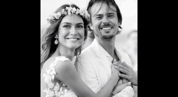 O casal fez uma pequena celebração de casamento no Rio e depois em Fernando de Noronha, em 2011