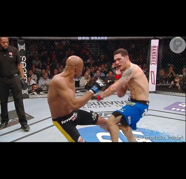 Anderson Silva Sofre Lesao E Se Desculpa Por Perder Luta Dei O Meu Melhor Purepeople Anderson Silva Sofre Lesao E Se Desculpa Por Perder Luta Dei O Meu Melhor Purepeople
