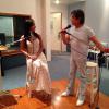 A cantora e Roberto ensaiaram em um estúdio antes de subirem ao palco junto. 'Emoção única', disse a cantora