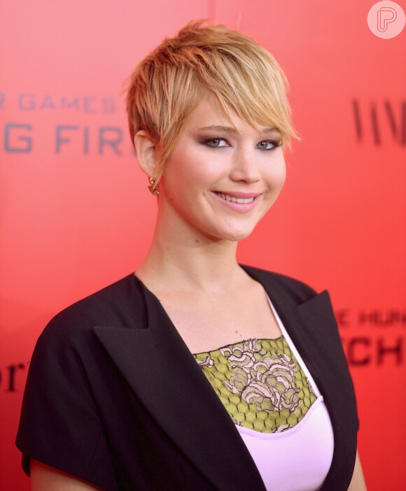 Jennifer Lawrence desbanca Miley Cirus e é eleita o nome da indústria do entretimento em 2013 pela agência Associated Press