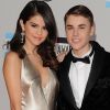 Justin Bieber namorou Selena Gomez por cerca de dois anos entre 2010 e 2012, além de ensaiar algumas reconciliações com a cantora