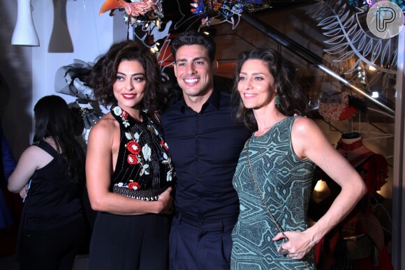 Cauã Reymond posa com Juliana Paes e Maria Fernanda Cândido no lançamento de 'Dois Irmãos', nesta terça-feira, 6 de dezembro de 2016