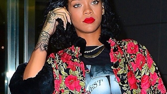 Rihanna desembarca no Rio de Janeiro para fotografar ensaio da revista 'Vogue'