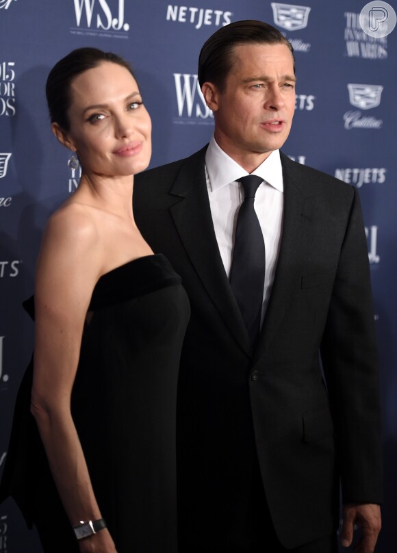 Angelina Jolie tem a guarda de seus seis filhos, enquanto Brad Pitt pode apenas fazer visitas terapêuticas aos herdeiros