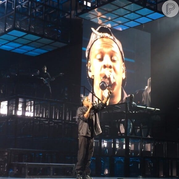 Thaila Ayala publica vídeo com um trecho do show de Jay-Z no Instagram