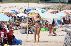 Com Ele E Possivel Ir A Praia Ou Piscina Menstruada Sem Necessidade De Absorvente Purepeople