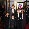 Victoria Beckham e David Beckham com os filhos