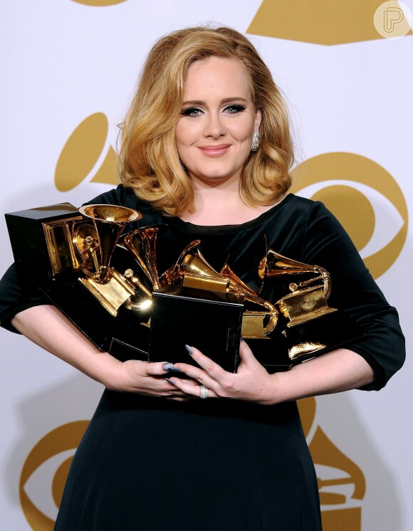 Adele é a artista que já ganhou os quatro prêmios mais importantes do Grammy: Artista Revelação, Canção do Ano, Gravação do Ano e Álbum do Ano