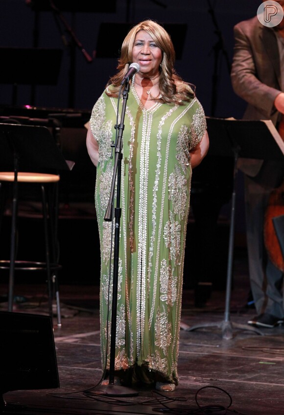 Arteha Franklin em segundo lugar na cantora que mais ganhou o Grammy Awards. Ela coleciona 18 troféus