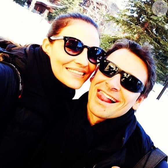Murilo Rosa e Fernanda Tavares na estação de esqui