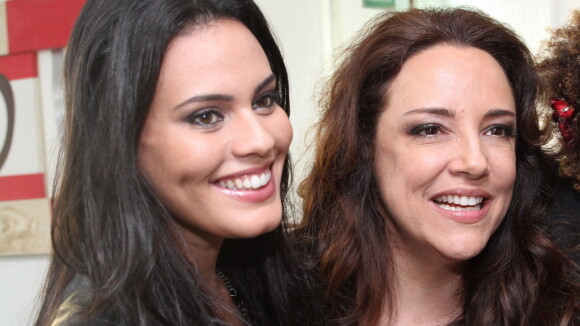 Leticia Lima assume namoro com Ana Carolina: '1º relacionamento com mulher'
