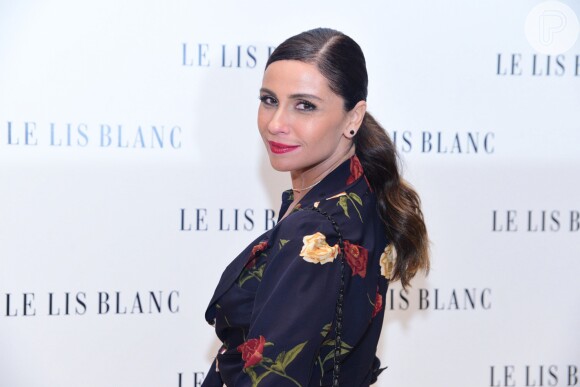 Giovanna Antonelli prestigiou o lançamento de coleção da grife Le Lis Blanc, em São Paulo