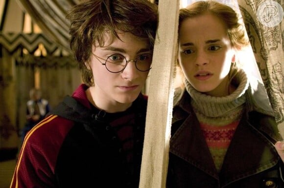 Segundo J.K. Rowling, Hermione (Emma Watson) e Harry Potter (Daniel Radcliffe) deveriam ter se casado na saga do bruxinho