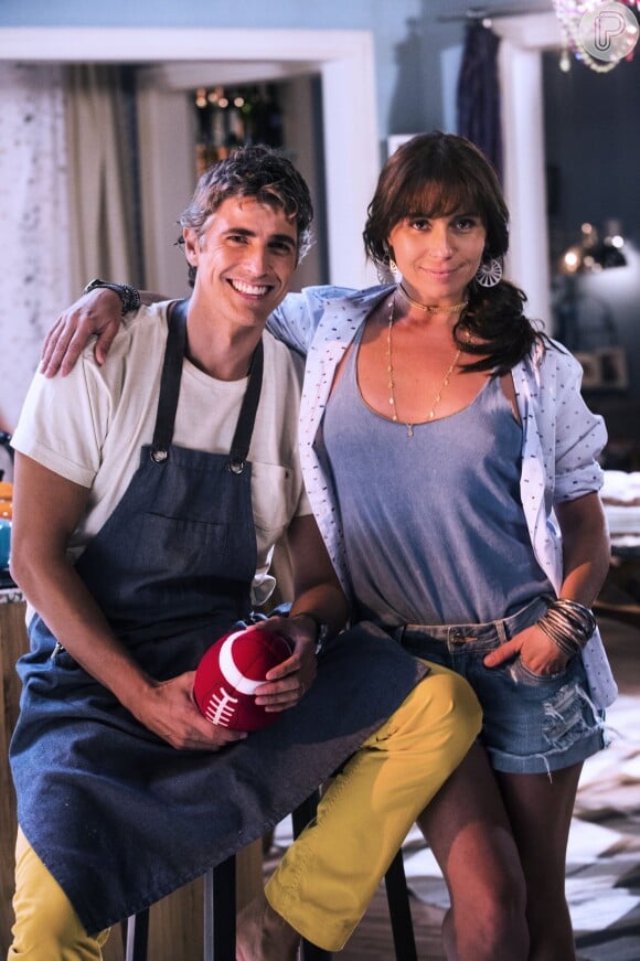 O ator interpreta Cadu, um chef de cozinha casado com Clara, vivida por Giovanna Antonelli