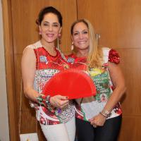 Christiane Torloni e Susana Vieira curtem feijoada da escola de samba Grande Rio