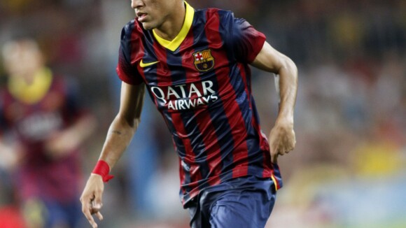 Neymar é o jogador mais caro do futebol após Barcelona acertar valor de contrato