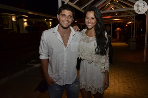 Bruno Gissoni e Yanna Lavigne marcaram presença no Baile da Cidade do Rio de Janeiro