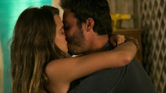 'Além do Horizonte': William e Lili têm uma recaída e se beijam