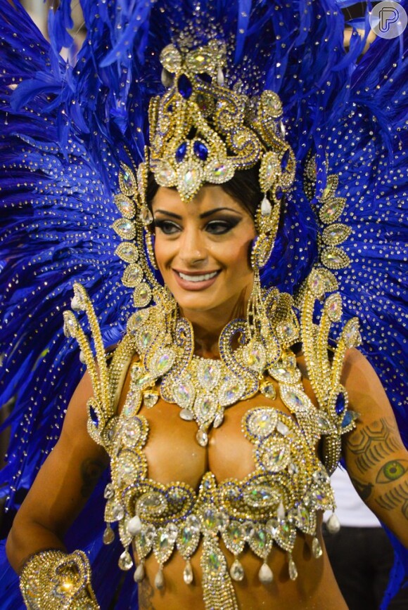 Aline Riscado, dançarina do 'Domingão do Faustão', usou fantasia luxuosa avaliada em R$ 50 mil