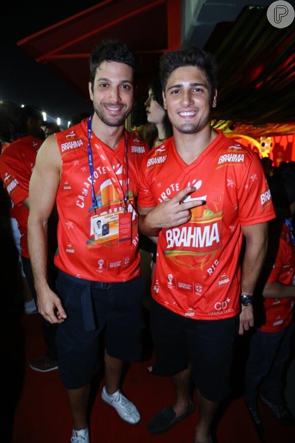 Marco Antônio Gimenez e Daniel Rocha curtem o camarote da brahma, no Rio