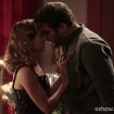 'Joia Rara': veja fotos do beijo que Toni dá em Hilda depois do show