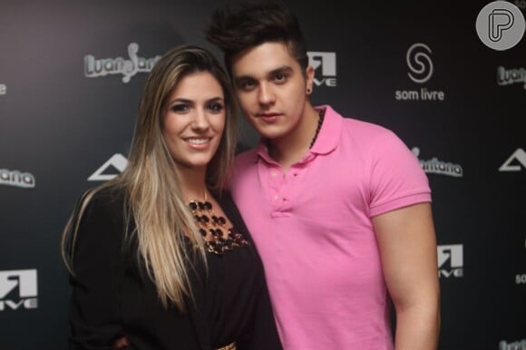 Luan Santana e Jade Magalhães tem sido vistos juntos nos bastidores dos shows do cantor