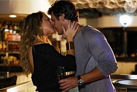 Laerte (Gabriel Braga Nunes) e Shirley (Vivianne Pasmanter) vão se beijar novamente no capítulo de 'Em Família' que vai ao ar na quarta-feira, 2 de abril de 2014