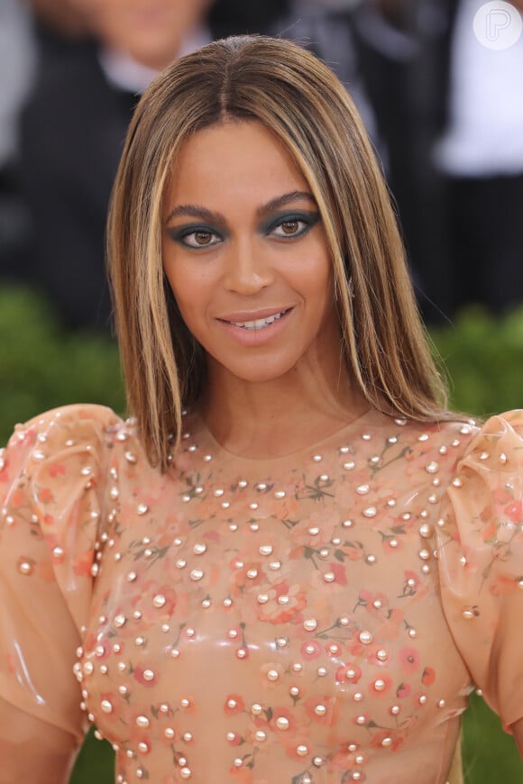 O pequeno problema dos filhos de Beyoncé, nascidos há uma semana, é icterícia, distúrbio que deixa a pele amarelada