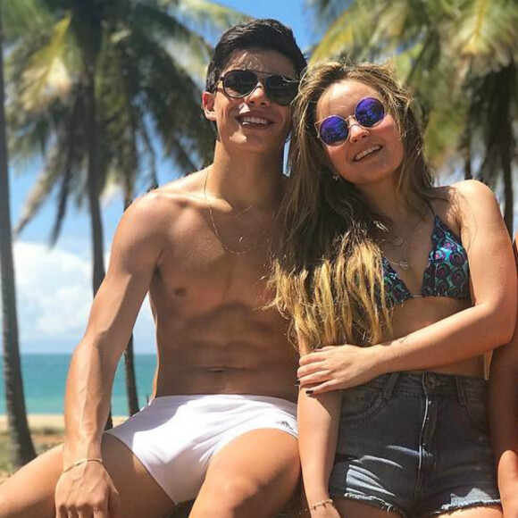 Larissa Manoela e Thomaz Costa se reaproximaram após fim do namoro da atriz com João Guilherme Ávila
