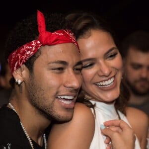 Neymar confirma término com Bruna Marquezine em leilão: 'É uma menina que eu admiro, que eu torço muito pela felicidade, não só profissional, como na vida pessoal'