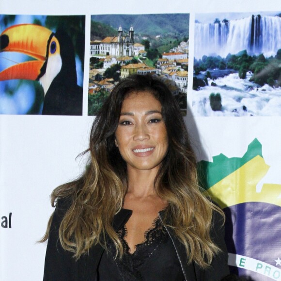Dani Suzuki se declarou para o namorado na postagem: 'Você merece que todo esse amor que você tem dentro da sua alma'