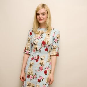 Elle Fanning usou o modelo durante o lançamento de seu novo filme, 'The Beguiled'