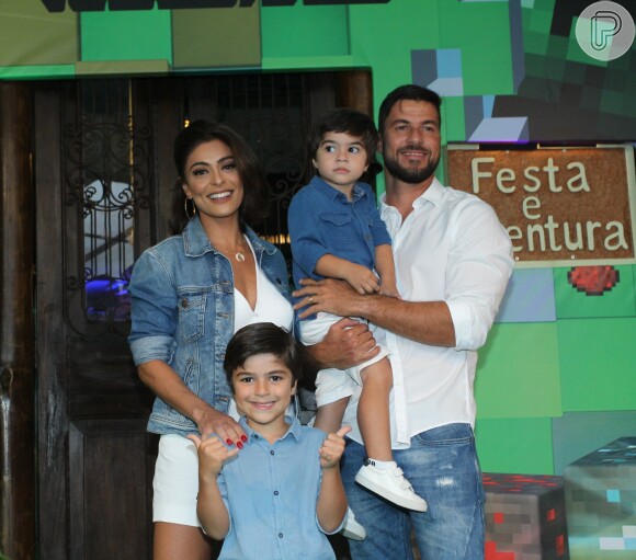 Juliana Paes recebeu a vista do filho caçula, Antonio, durante as gravações de 'A Força do Querer'