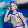 Katy Perry brincou que passou a fazer tratamento: 'Tenho feito muita terapia sobre isso no momento'
