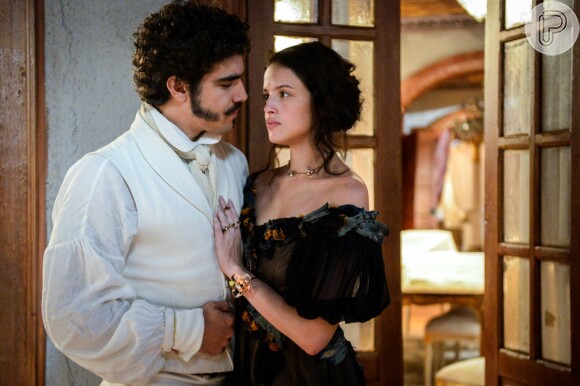 Domitila (Agatha Moreira) sonha em engravidar de Dom Pedro (Caio Castro), na novela 'Novo Mundo'
