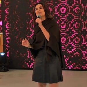 Fátima Bernardes ensaiou para cantar 'Evidências' no 'Encontro'