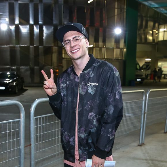 Leo Picon negou namoro com Isabella Santoni e afirma amizade: 'É uma amizade, amizade verdadeira, somos amigos do peito'