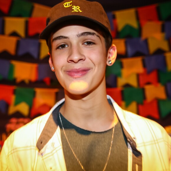 'A pessoa que ganhar vai poder dar um texto ou uma foto para publicar na rede social do coleguinha', desafiou João Guilherme Ávila