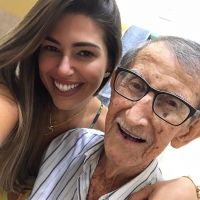 Ex-BBB Vivian lamenta morte do avô de 98 anos: 'Impossível explicar a dor'