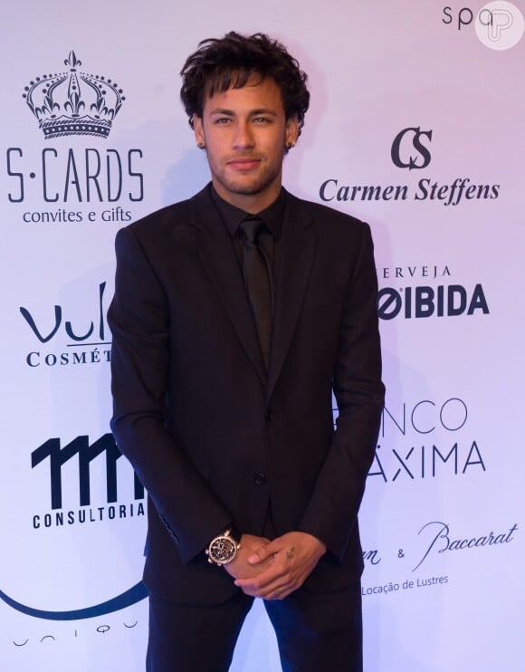 Neymar anunciou o fim do namoro com Bruna Marquezine durante leilão em São Paulo