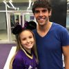 Larissa Manoela tietou Kaká após jogo de futebol em Orlando, nos EUA
