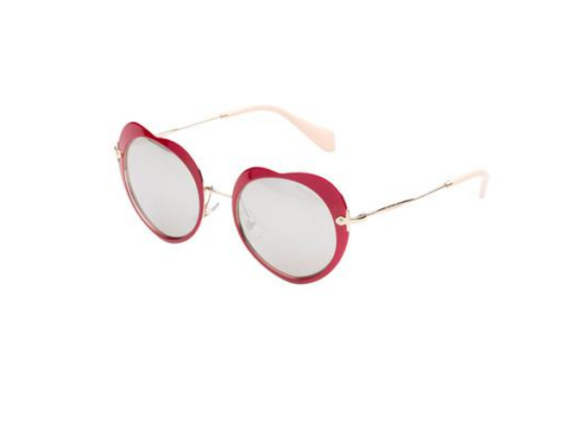 Os óculos Miu Miu, usados por Bruna Marquezine, estão à venda no site da marca, em versão não espelhada, por 270 euros, aproximadamente R$ 1.011