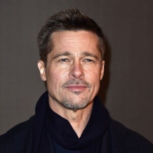 Brad Pitt estava curtindo vida de solteiro desde seu divórcio com Angelina Jolie