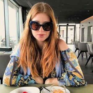 Marina Ruy Barbosa posa em hotel luxuoso em Milão, na Itália