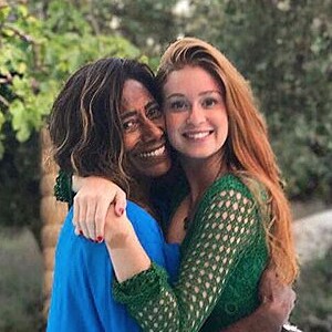 Marina Ruy Barbosa encontrou com Glória Maria durante viagem a Portugal e compartilhou registro com a apresentadora em seu Instagram