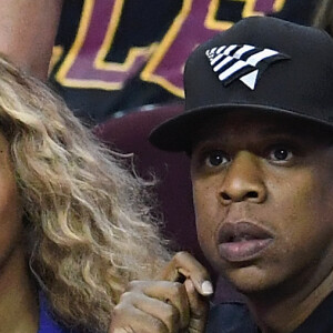 Jay-Z citou infidelidade a mulher, Beyoncé, ao anunciar seu novo disco '4:44'