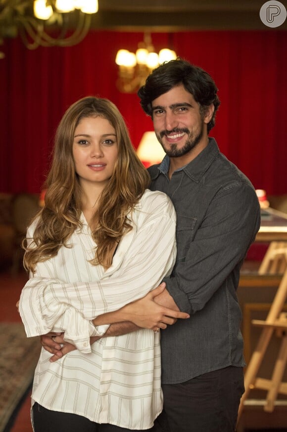 Os filhos de Alice (Sophie Charlotte) vão descobrir que a mãe é amante de Renato (Renato Góes) na série 'Os Dias Eram Assim'