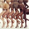 O designer francês Christian Louboutin anunciou a inclusão do modelo Cherrysandal, com plataforma e salto grosso, à coleção de nudes na marca no dia 28 de junho de 2017