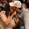  Ashton Kutcher respondeu revista sobre possível traição a Mila Kunis após fotos de paparazzi 