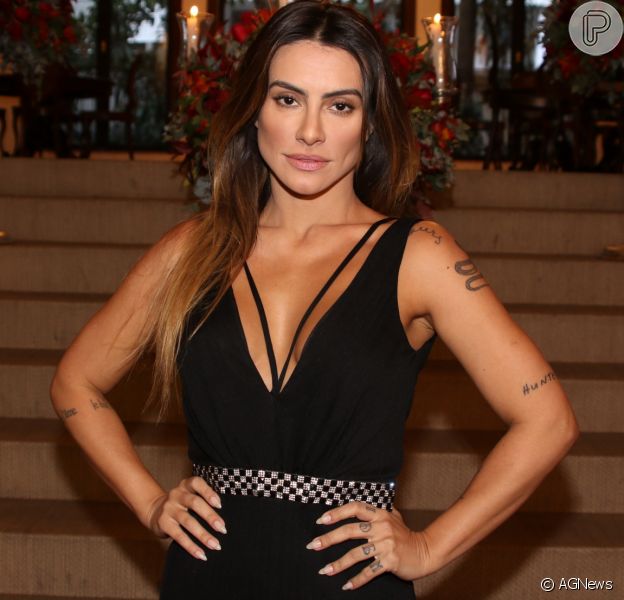 Cleo Pires Revela Que J Traiu Fez Sexo A Tr S E Uso De Algema No Sexo